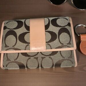 Coach Y2K Vintage Tan and Brown Canvas Tri-fold Wallet EUC